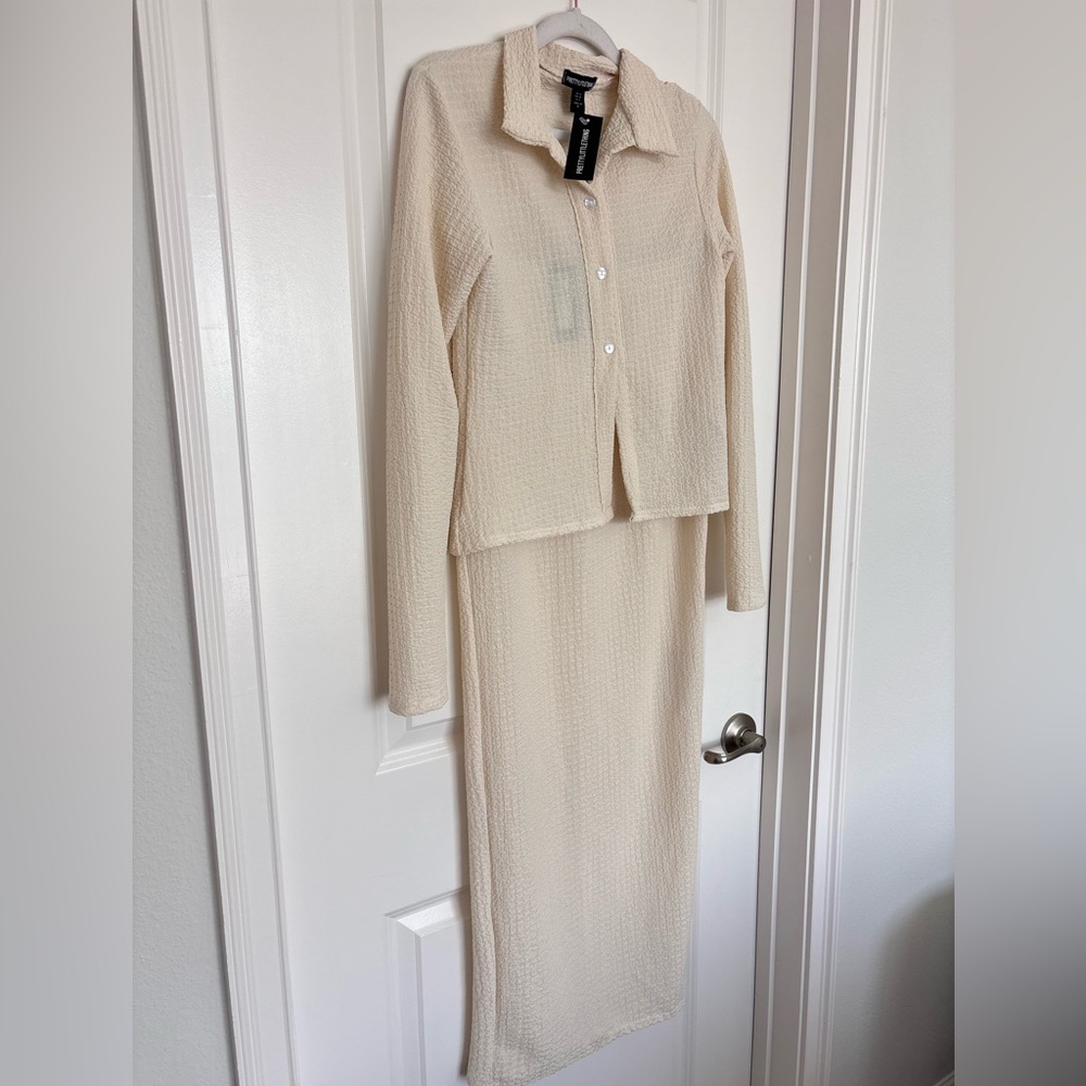 NWT PrettyLittleThing Cream Two Piece Skirt Set Button Down Textured Co Ord US 6